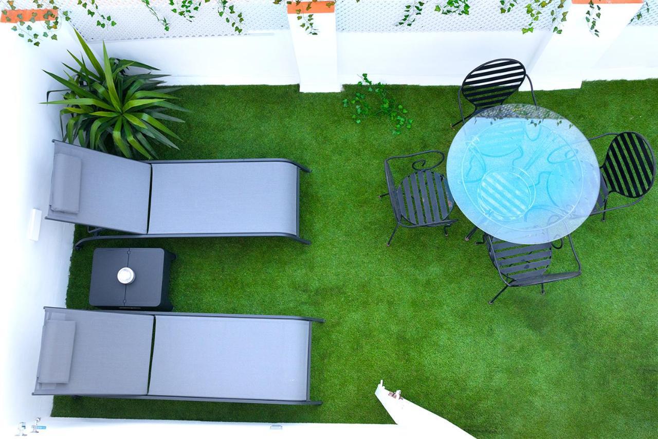Downtown Apartment With Private Terrace & Jacuzzi إشبيلية المظهر الخارجي الصورة
