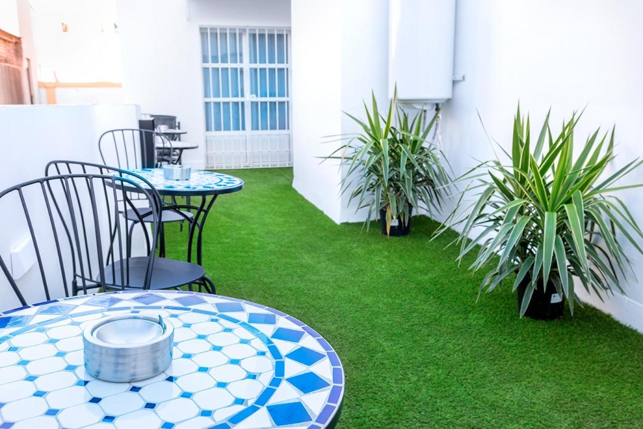 Downtown Apartment With Private Terrace & Jacuzzi إشبيلية المظهر الخارجي الصورة