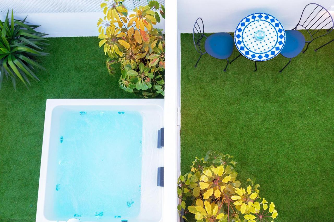Downtown Apartment With Private Terrace & Jacuzzi إشبيلية المظهر الخارجي الصورة